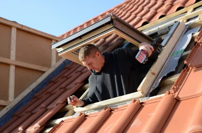 Pose de fenêtres de toit Velux à Cuillé